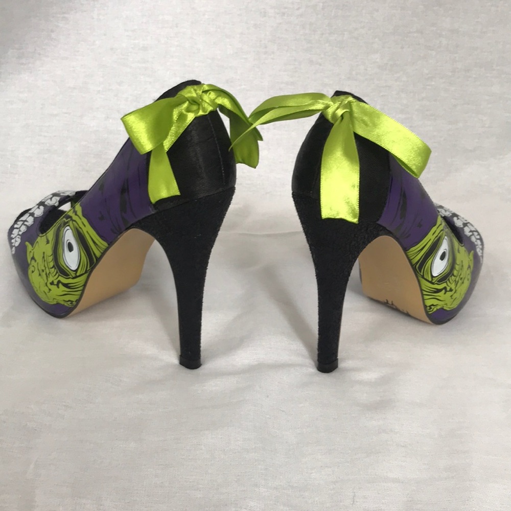 Iron Fist Zombie Stompers 🧟‍♀️ - Picture 4 of 8